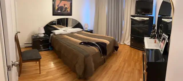 5 1/2 upper duplex apartment (1675$)