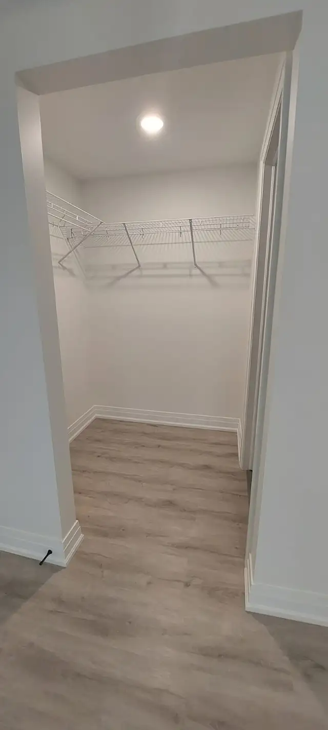 Clean 2 Bed   Den Condo (Forest Glade) | 2 Bath | Owner Managed - Photo 6