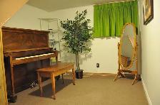 Utilities included,Large room, Furnished, Free Wifi--ALL FEMALE - Photo 8