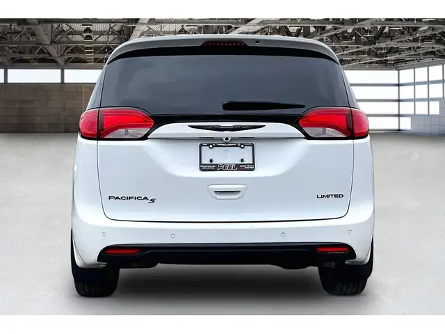 2019 Chrysler Pacifica Limited S App 8Seat | Theatre Group | AS - Photo 4
