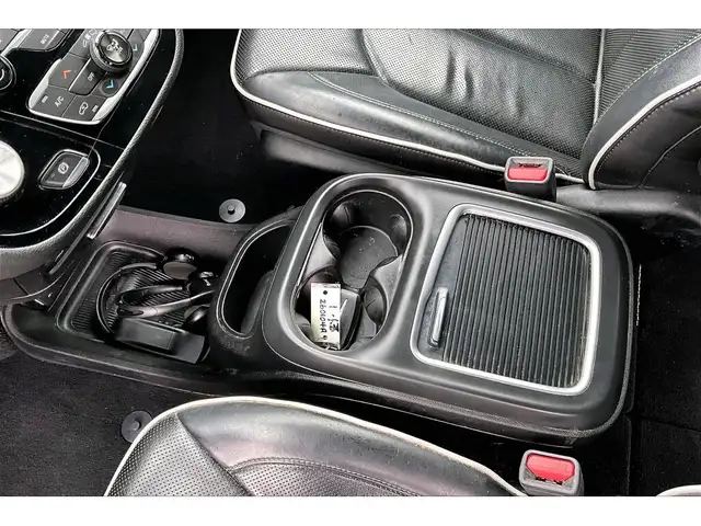 2019 Chrysler Pacifica Limited S App 8Seat | Theatre Group | AS - Photo 14