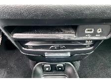 2019 Chrysler Pacifica Limited S App 8Seat | Theatre Group | AS - Photo 24