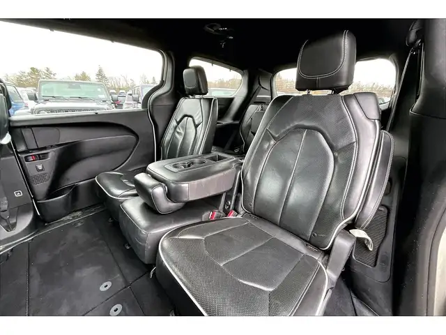 2019 Chrysler Pacifica Limited S App 8Seat | Theatre Group | AS - Photo 26