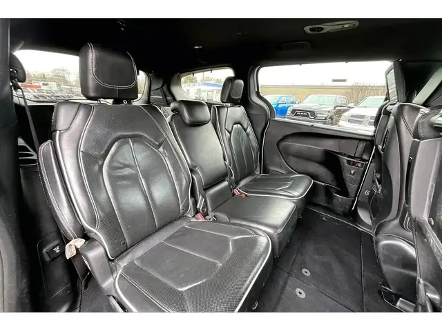 2019 Chrysler Pacifica Limited S App 8Seat | Theatre Group | AS - Photo 27