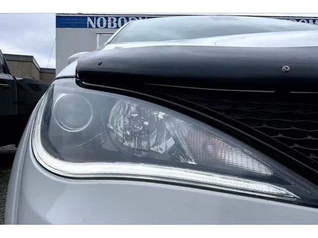 2019 Chrysler Pacifica Limited S App 8Seat | Theatre Group | AS - Photo 30