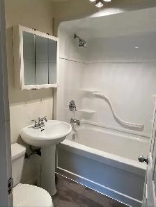 2BDR – GREAT LOCATION - Photo 4