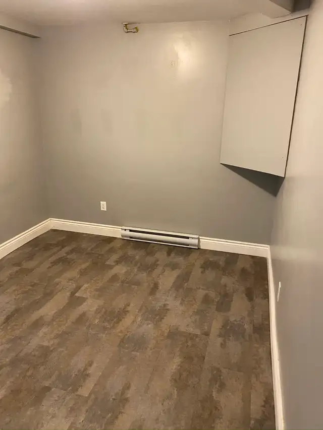 2BDR – GREAT LOCATION - Photo 6