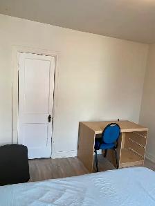 Laval Chambre à louer/room for rent - Photo 2