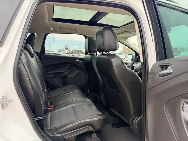 2015 Ford Escape SE Front Wheel Drive - Photo 10