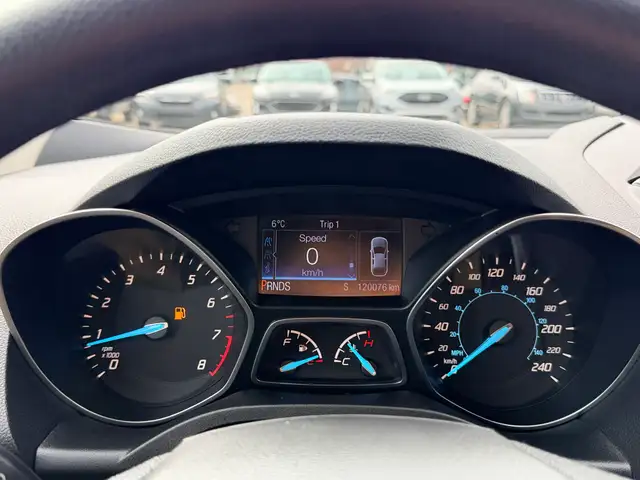 2015 Ford Escape SE Front Wheel Drive - Photo 18