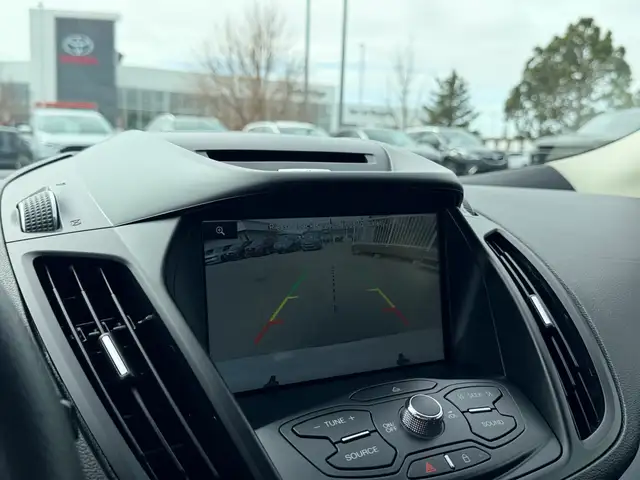 2015 Ford Escape SE Front Wheel Drive - Photo 20