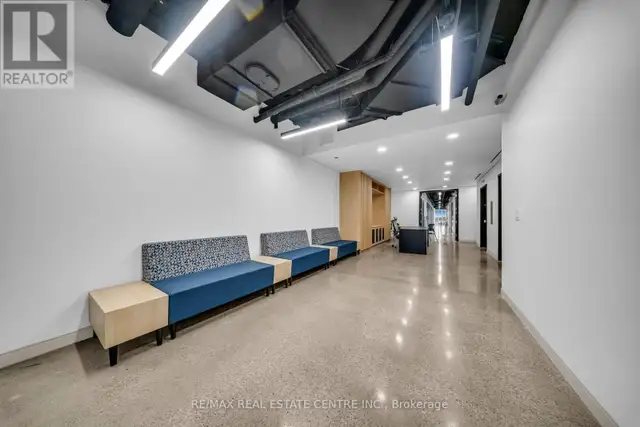 Professional Office (Eglinton & Warden) - RBC Build-HighTraffic - Photo 6