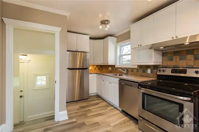 1 Bedroom For Rent- Sandy Hill! - Photo 5