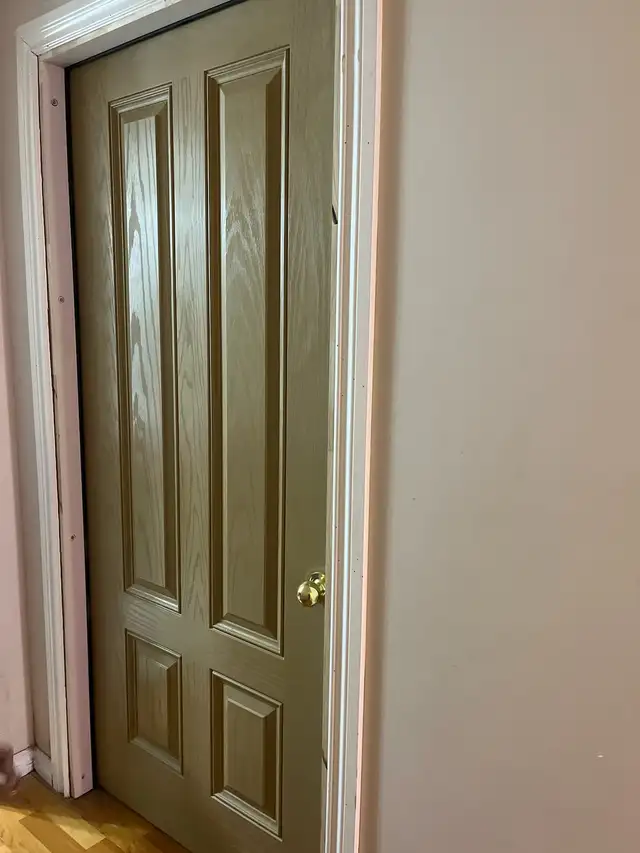 Abbeydale 2 bedroom bsmt legal suite ,sep entrance, $1080/ 40%ut - Photo 5