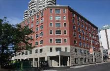 Large 2 Bedroom apartment in Modern Building