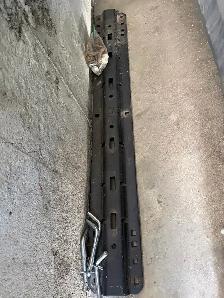 Like New 5th Wheel Curt Hitch - Photo 4