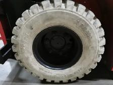 Toyota 5500lbs electric forklift reach 14.7 feet - Photo 7