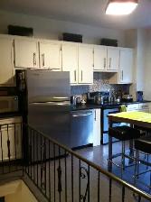 Large 7 1/2   finished basement and yard near Jean-Talon market - Photo 2