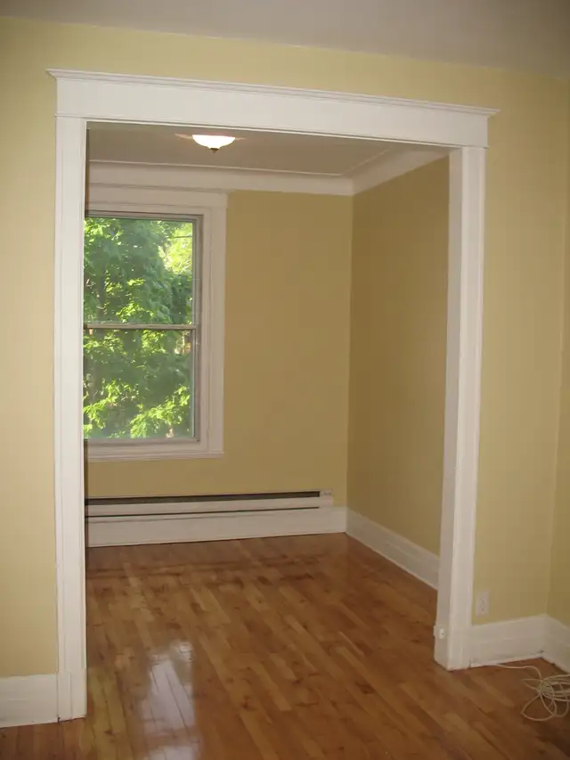 Large 7 1/2   finished basement and yard near Jean-Talon market - Photo 7