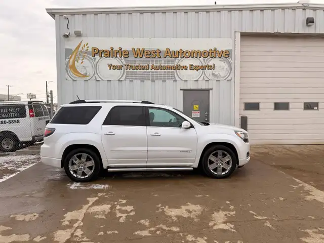 2016 GMC Acadia AWD - 7 Passenger - Photo 4
