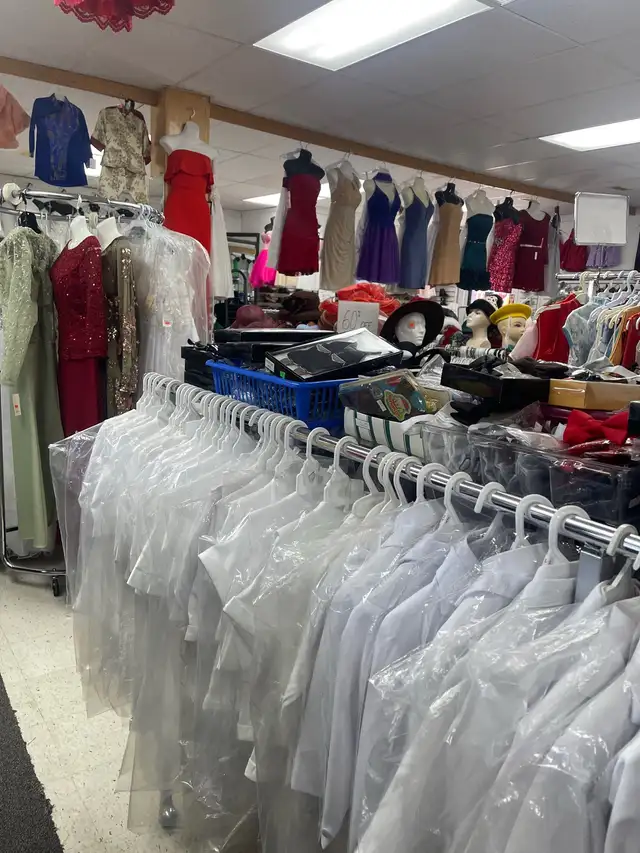 Retirement sales after 35 years of business - Photo 2