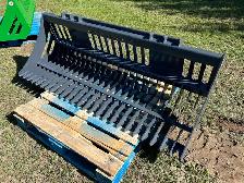 Skid Steer Rock Bucket 72" – Strong & Durable - Photo 4