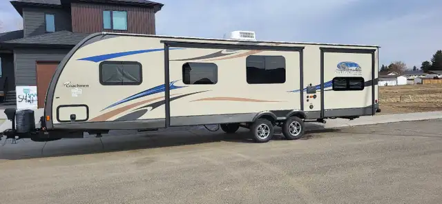 Coachmen freedom express travel trailer - Photo 3