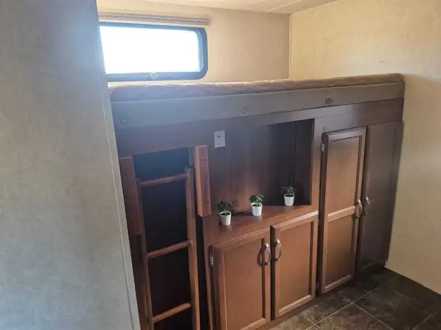 Coachmen freedom express travel trailer - Photo 9