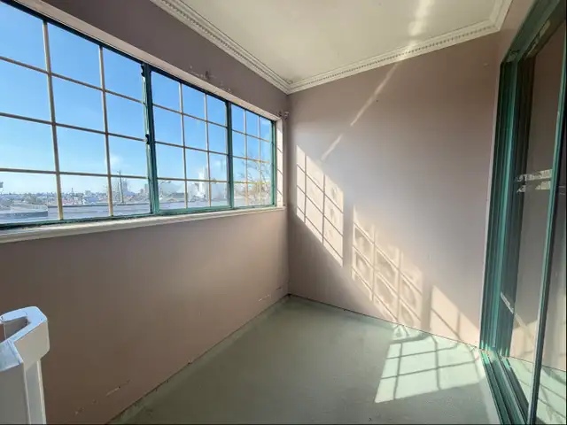 South Vancouver Well-maintained 2 bedrooms apartment for rent. - Photo 6