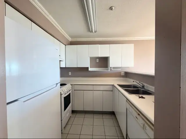 South Vancouver Well-maintained 2 bedrooms apartment for rent. - Photo 7