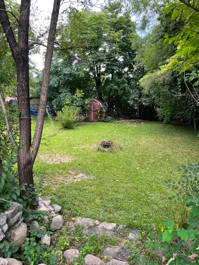 ATTN STUDENTS! DON’T MISS THIS RENTAL I Close to Everything ! - Photo 7