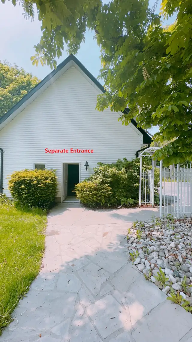 UTSC and Centennial College entire secondary unit for rent