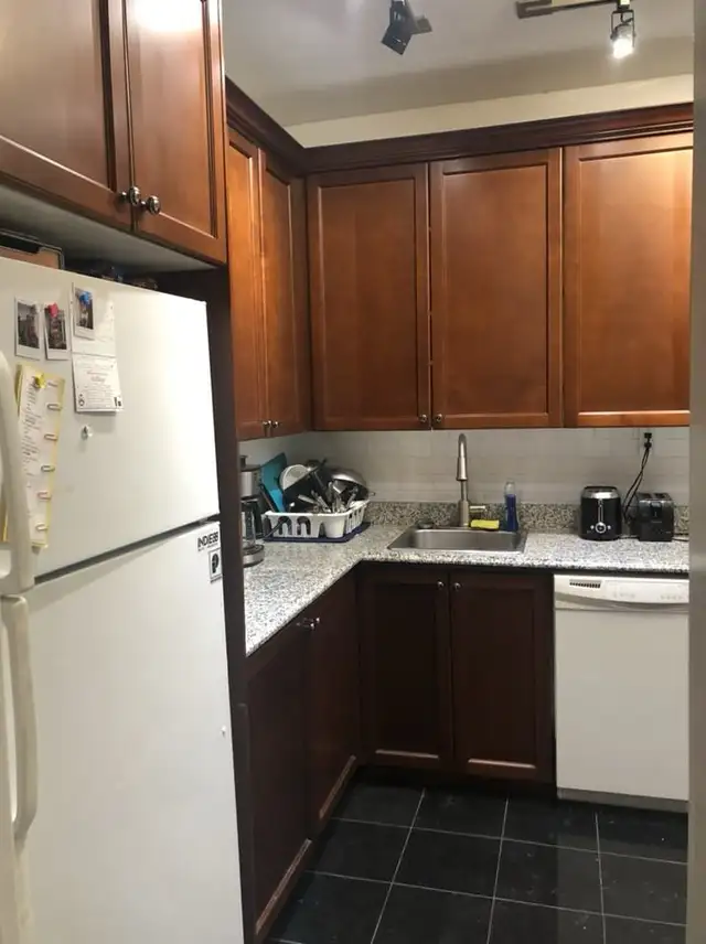 SUMMER SUBLET - Photo 4