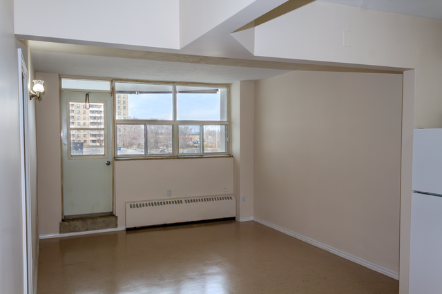 Junior 1 Bedroom Apartment - Argyle (Senior Discount Available)