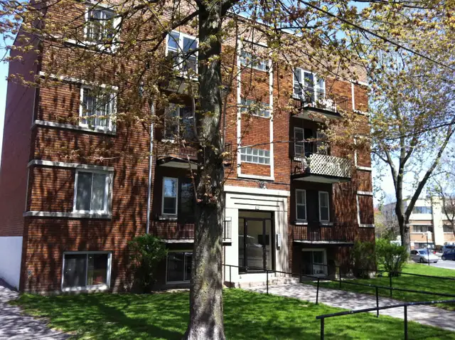 NDG  4½   Parking      Storage  near Loyola (Concordia)