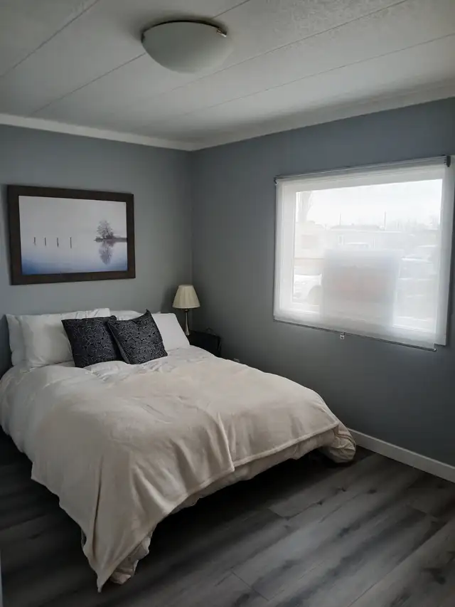 $139,900 Mobile Home in Calmar 2 BED 2 BATH - Photo 9