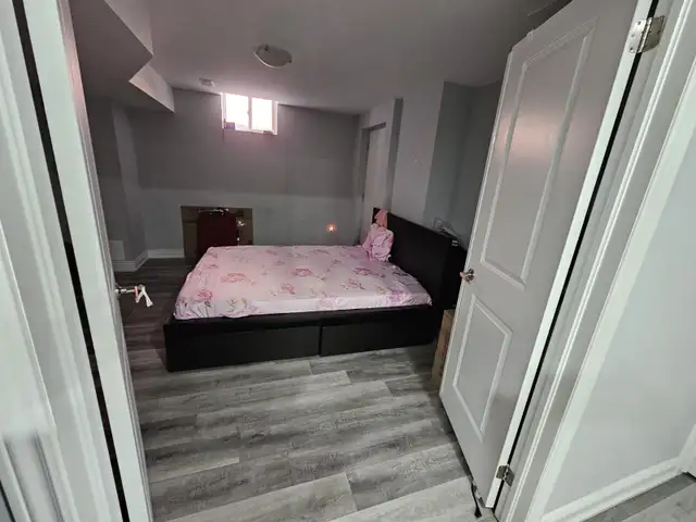 Room available for couple or girls - Photo 5