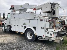 2016 International 4400 Altec T441M Bucket Truck - Photo 3