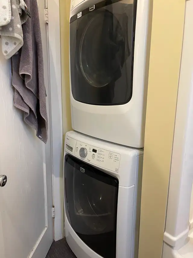 ATTN TRENT STUDENTS! Spacious 5/6 BdRm Home I EdgeOf Downtown - Photo 6