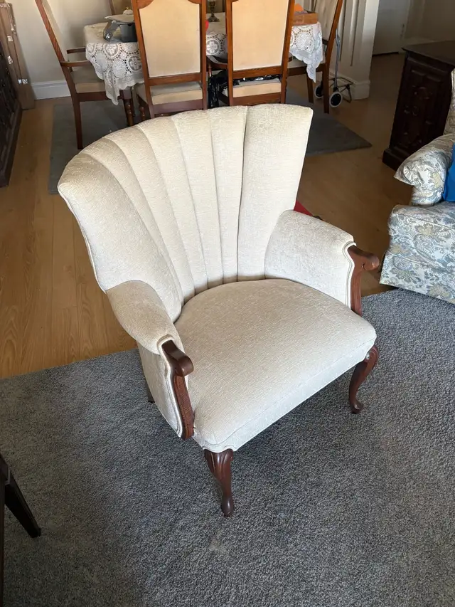 Free delivery used Cream Fan Back Accent Chair - Photo 3