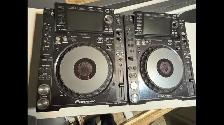 (2) Pioneer CDJ2000 nexus one decks - Photo 5