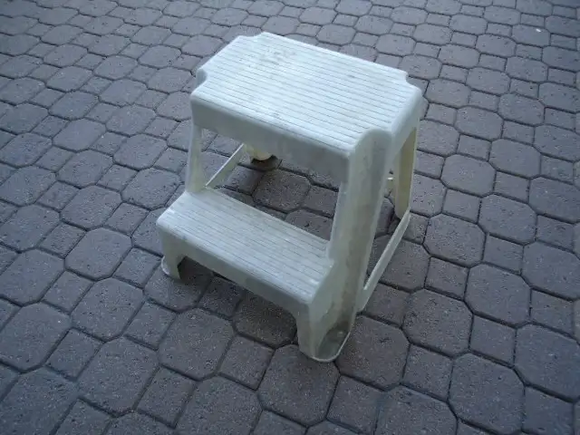 tabouret-escabeau 2 marches très solide - Photo 2