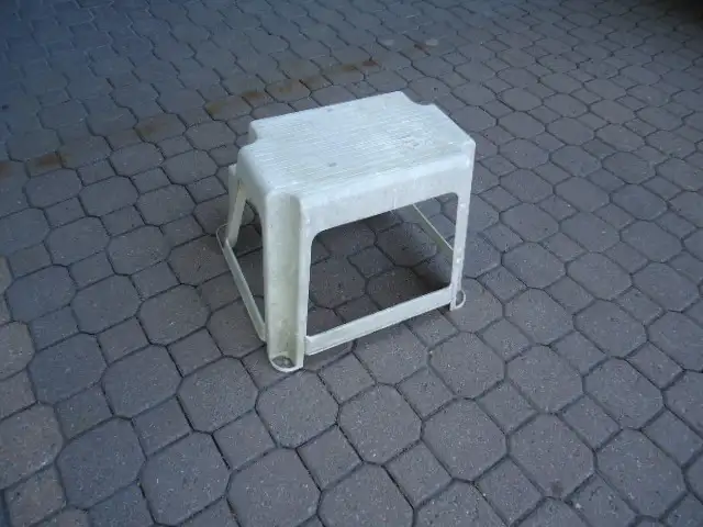 tabouret-escabeau 2 marches très solide - Photo 3