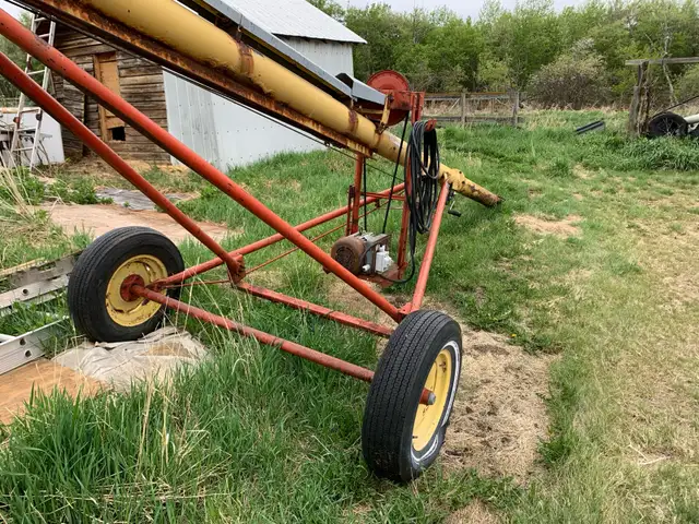 Westfield Grain Auger - Photo 2