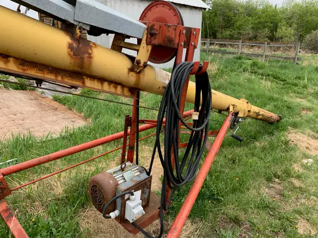 Westfield Grain Auger - Photo 4