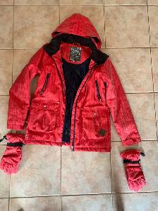 Manteau hiver pour jeune femme avec gants assortis