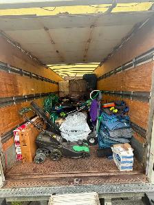 moving with sky jays - Photo 3