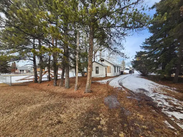 house for rent in thorsby - Photo 3