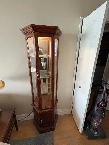 Free delivery used Wooden Corner Curio Cabinet - Photo 4