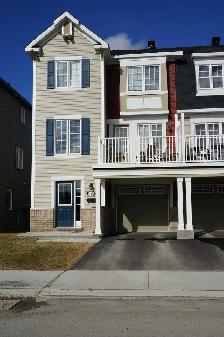 End Unit Three Bedroom townhouse Stittsville Kanata Ottawa